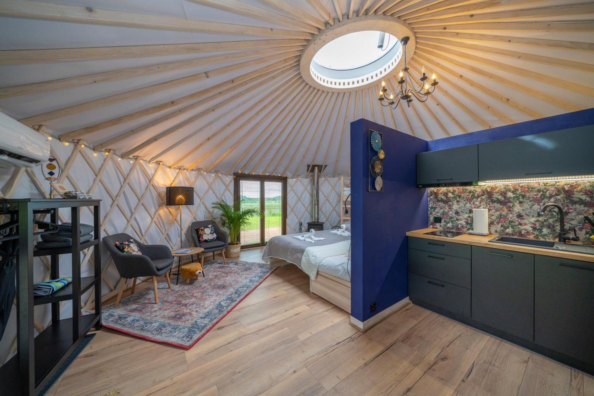 Dom W Domu - Izera Glamping Bed & Breakfast Gajowka  ห้อง รูปภาพ